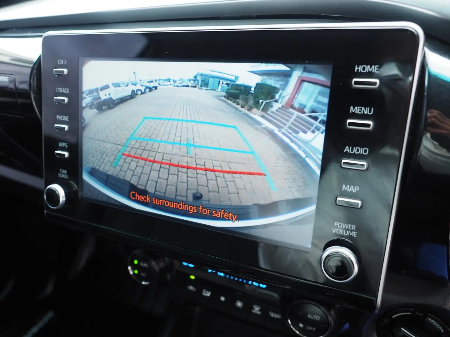 2022 Toyota Hilux Gallery Image 20