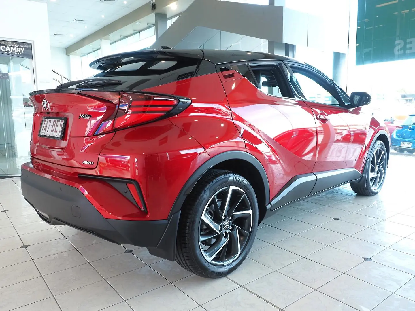 2021 Toyota C-HR Gallery Image 2