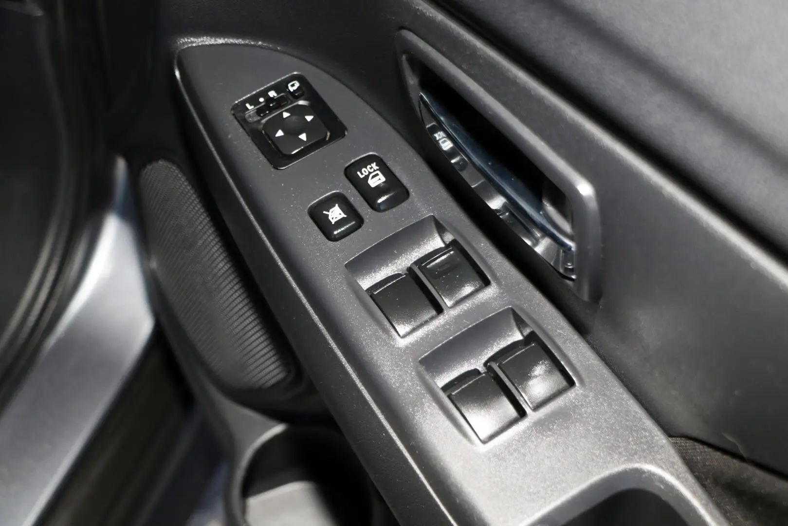 2017 Mitsubishi ASX Gallery Image 17