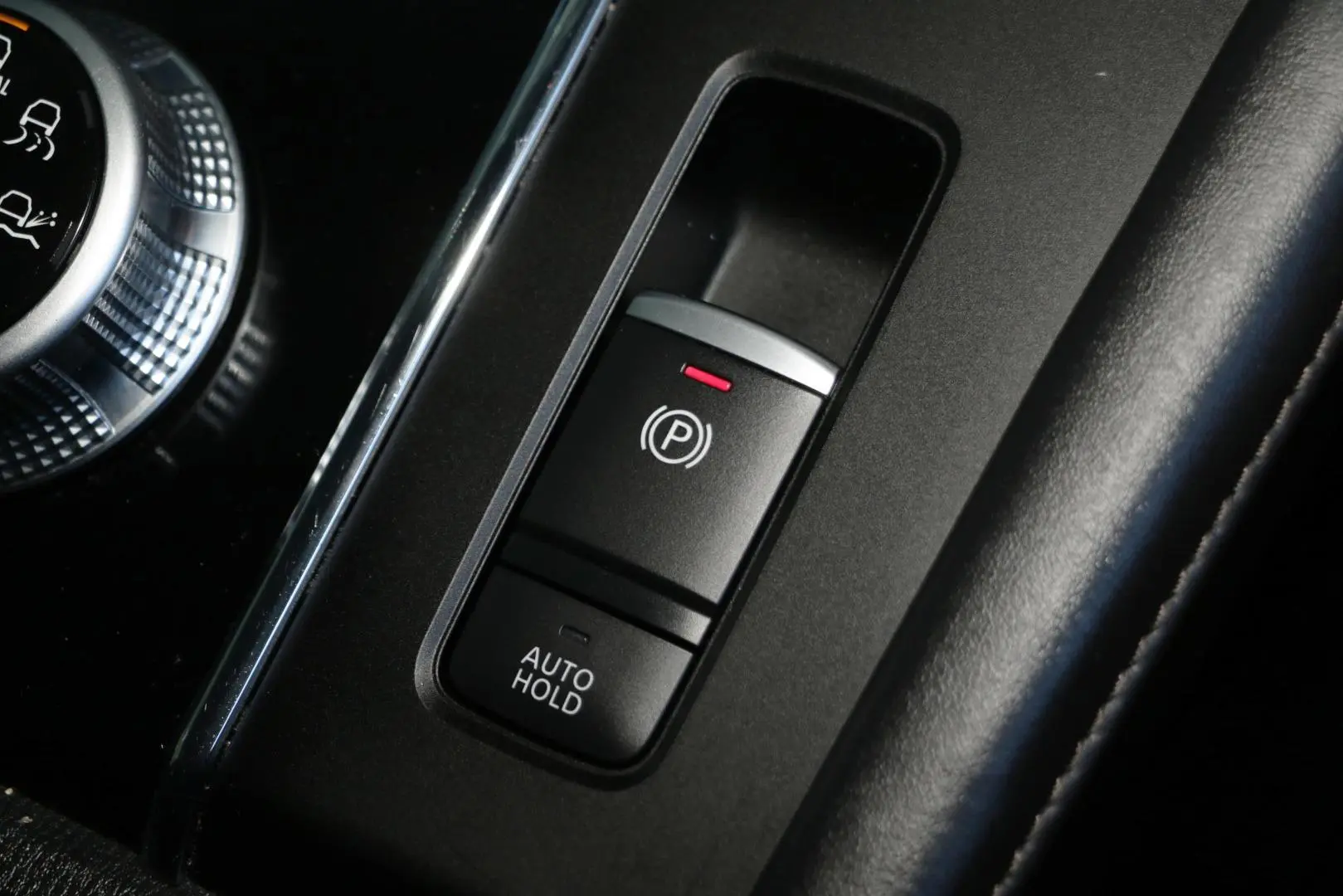 2023 Mitsubishi Outlander Gallery Image 18