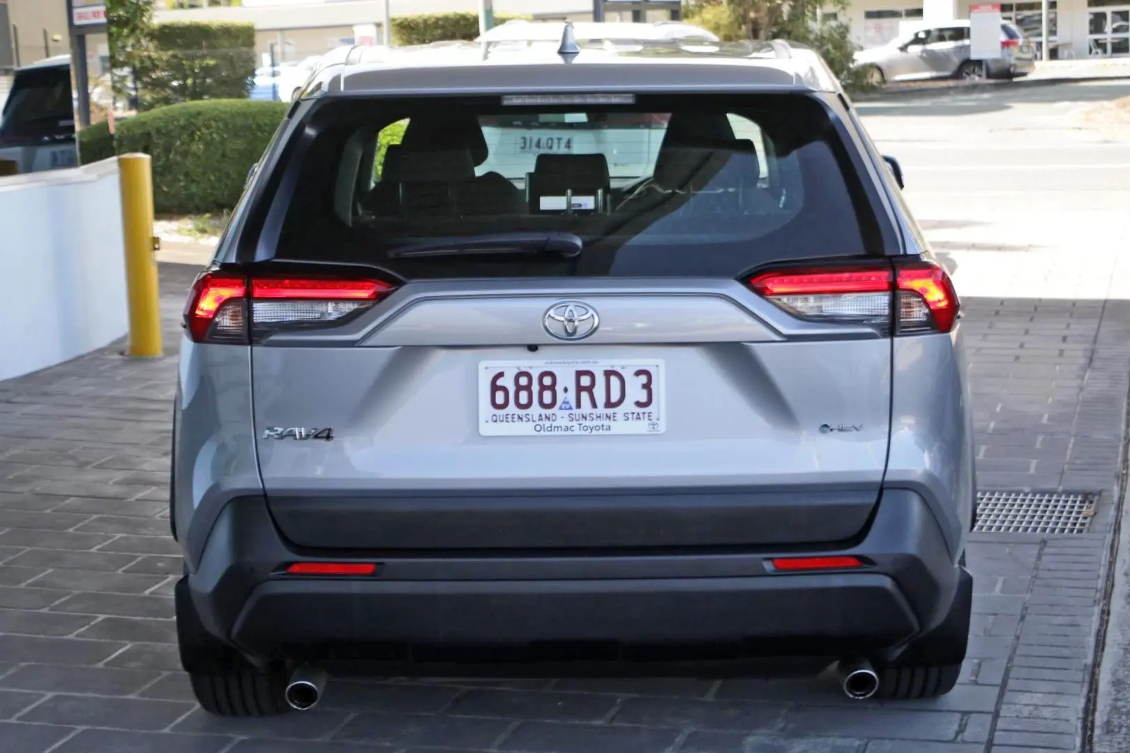 2025 Toyota RAV4 Gallery Image 5