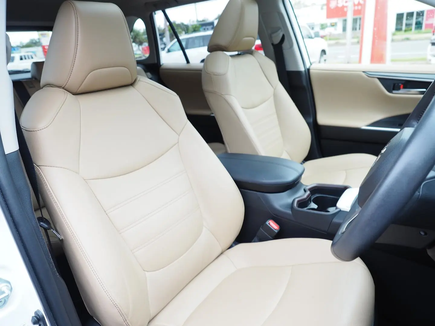 2021 Toyota RAV4 Gallery Image 29