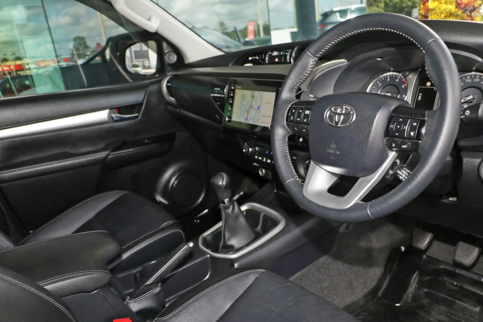 2021 Toyota Hilux Gallery Image 6