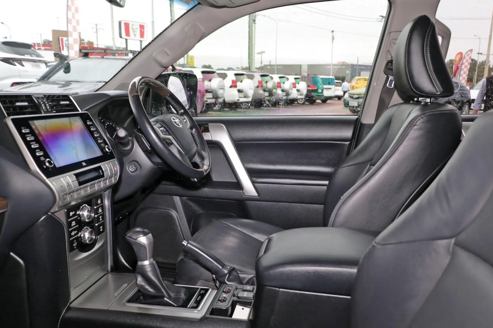 2020 Toyota Landcruiser Prado Gallery Image 8