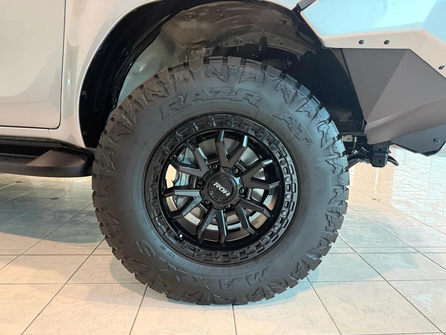 2025 Toyota Hilux Gallery Image 6