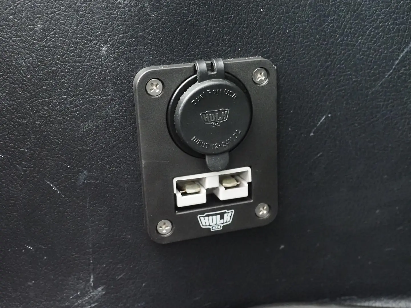 2018 Toyota Landcruiser Gallery Image 16