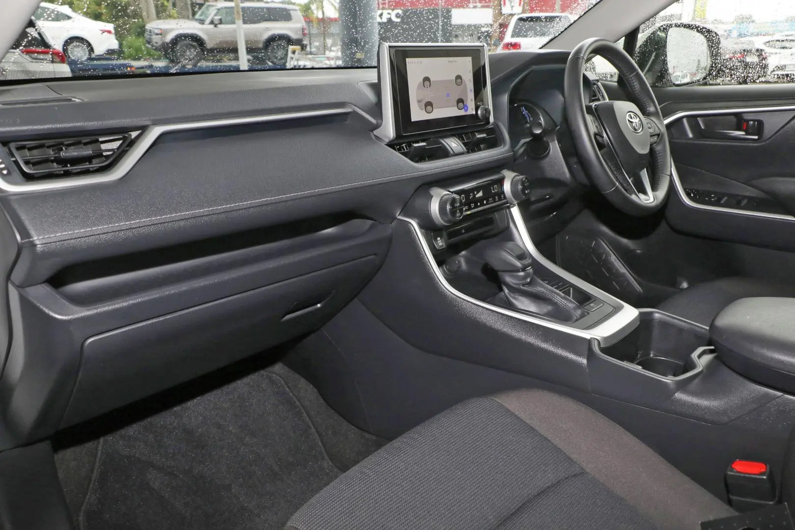 2025 Toyota RAV4 Gallery Image 8