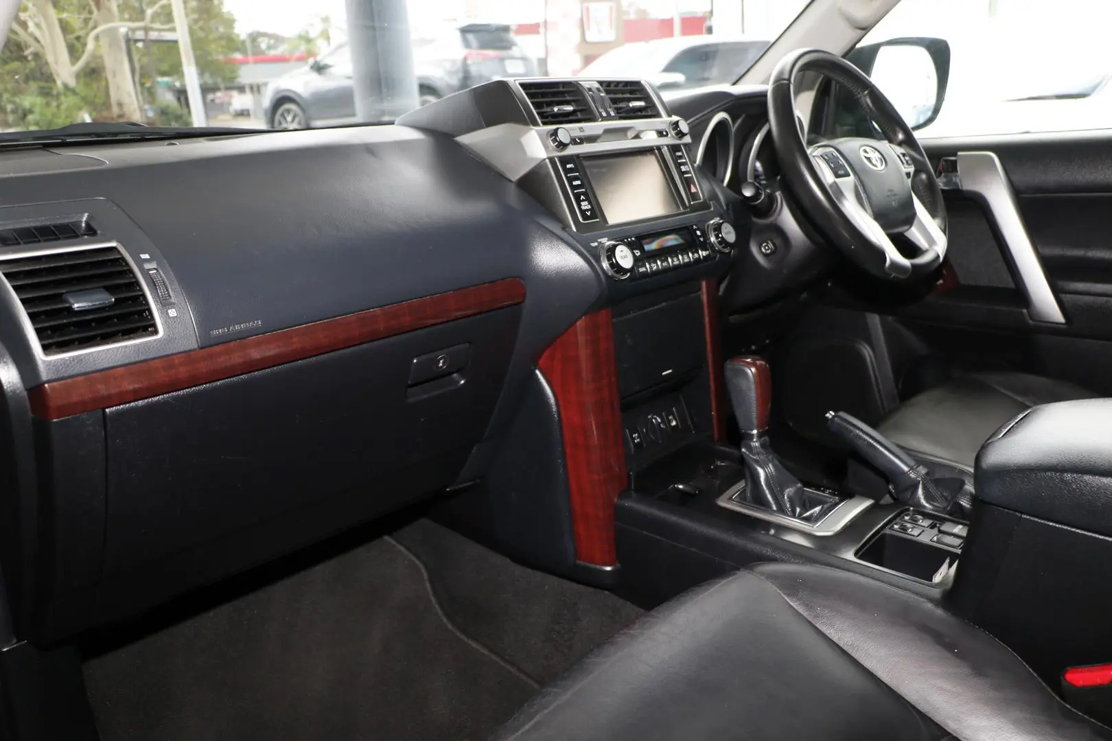 2014 Toyota Landcruiser Prado Gallery Image 7