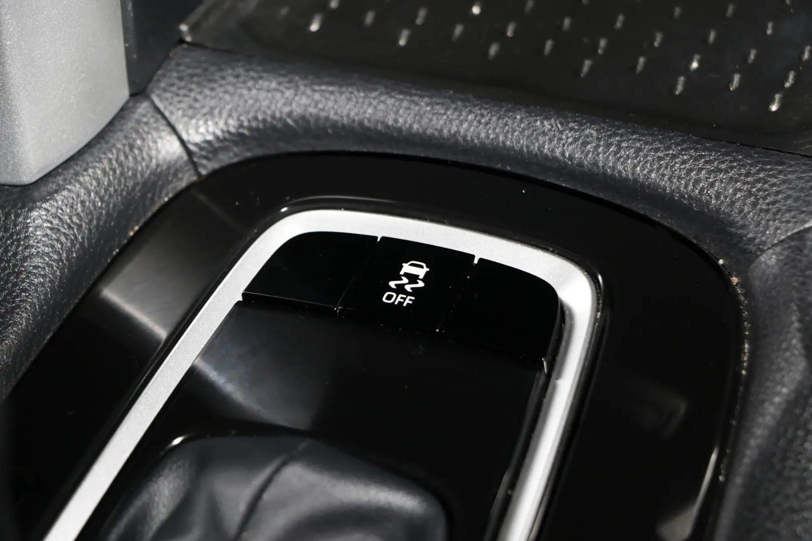2023 Toyota Corolla Cross Gallery Image 16
