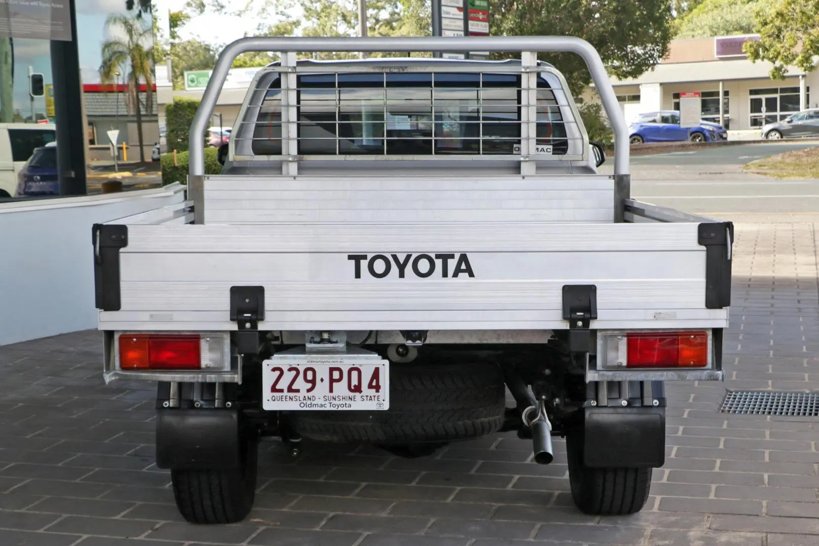 2018 Toyota Hilux Gallery Image 4