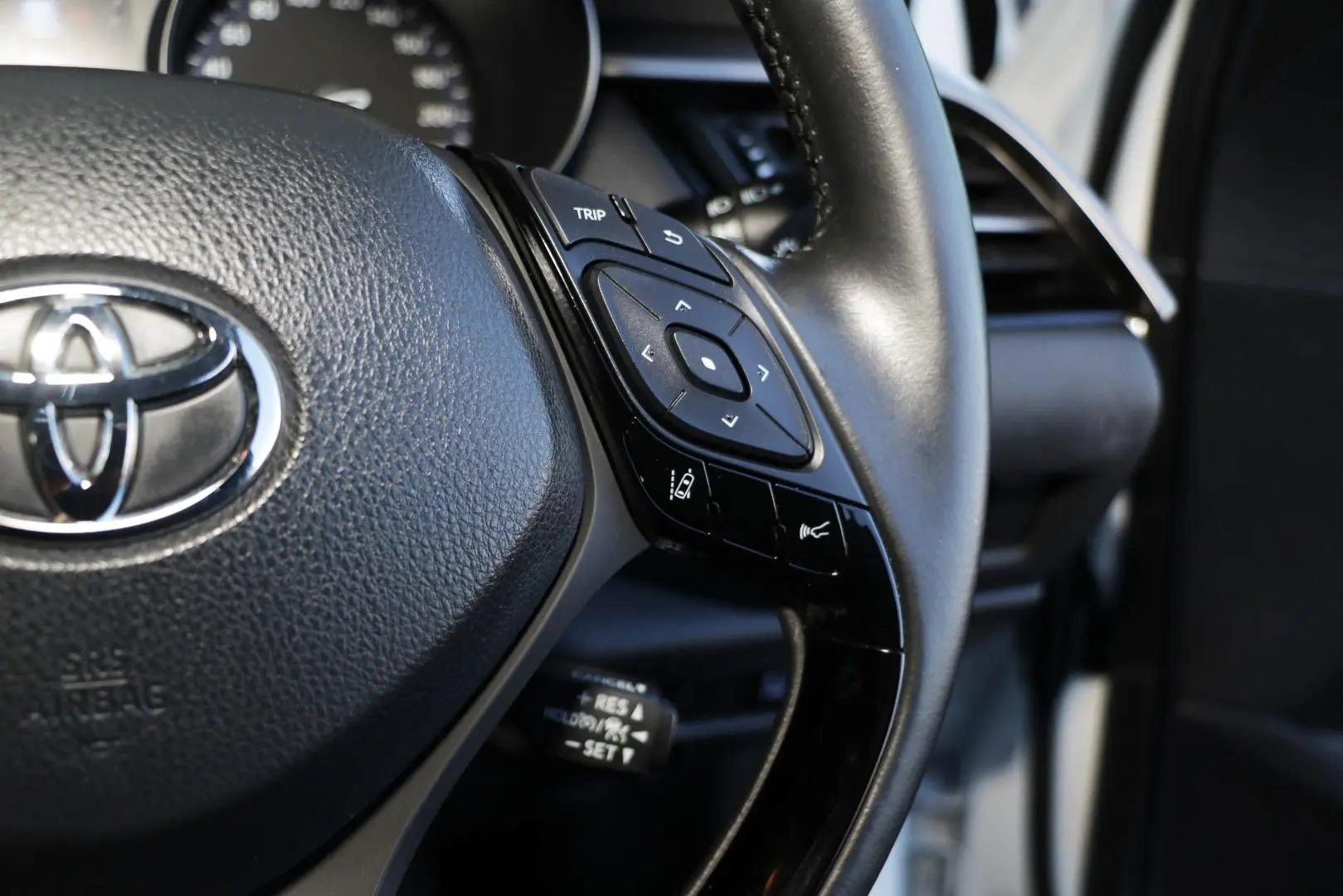 2021 Toyota C-HR Gallery Image 16