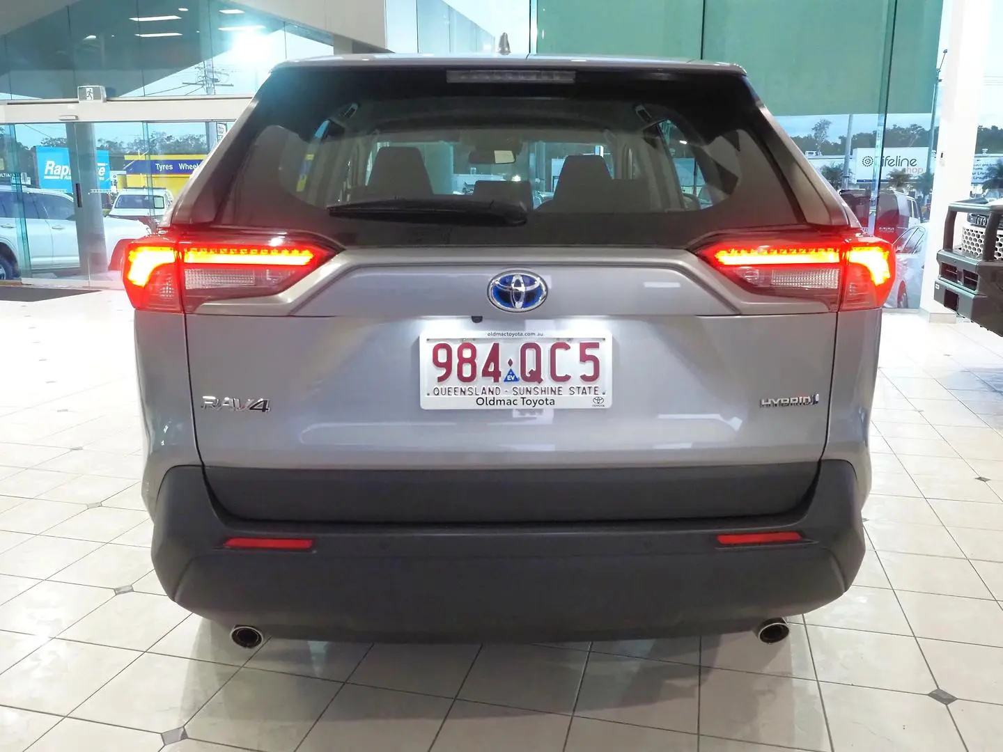 2024 Toyota RAV4 Gallery Image 8