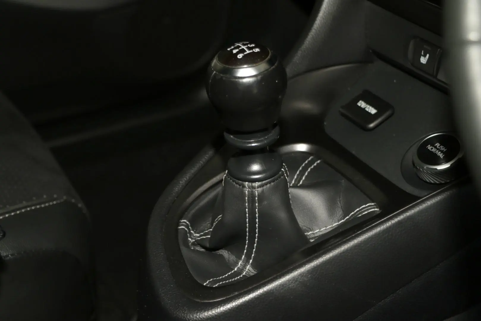 2022 Toyota Yaris Gallery Image 16