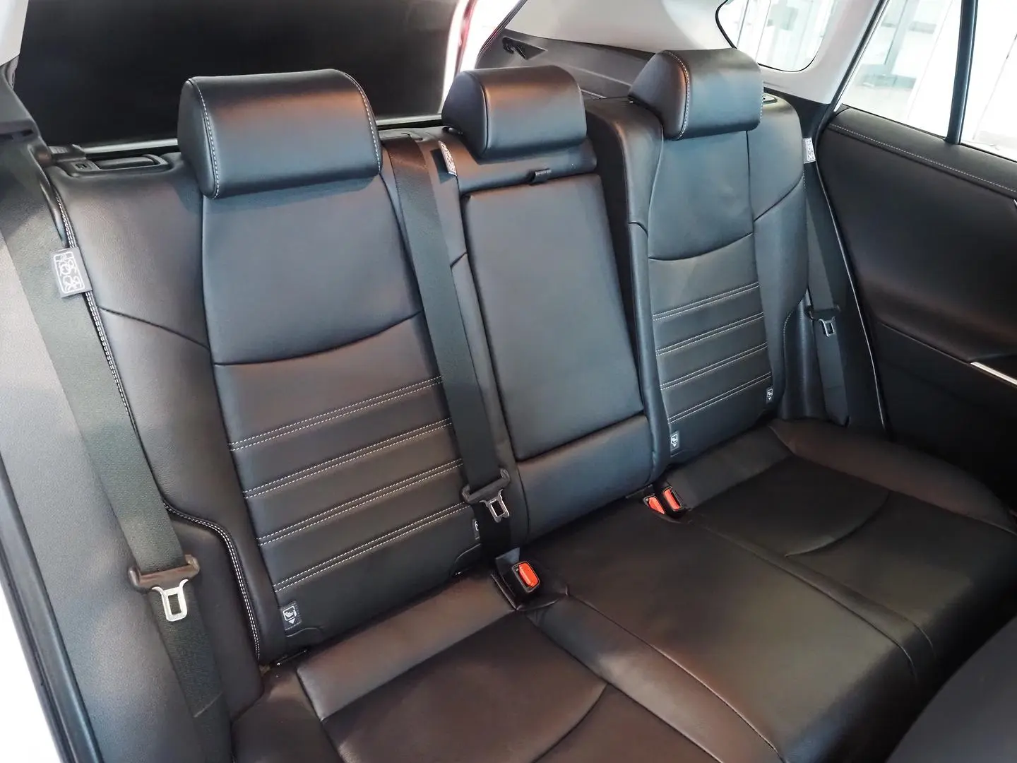 2021 Toyota RAV4 Gallery Image 19