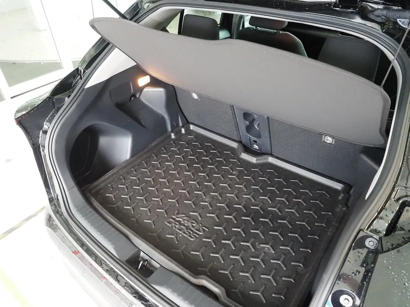 2024 Toyota Yaris Cross Gallery Image 11