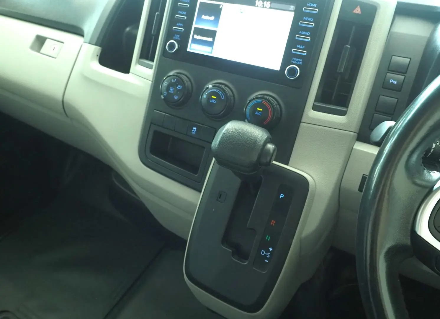 2019 Toyota Hiace Gallery Image 25