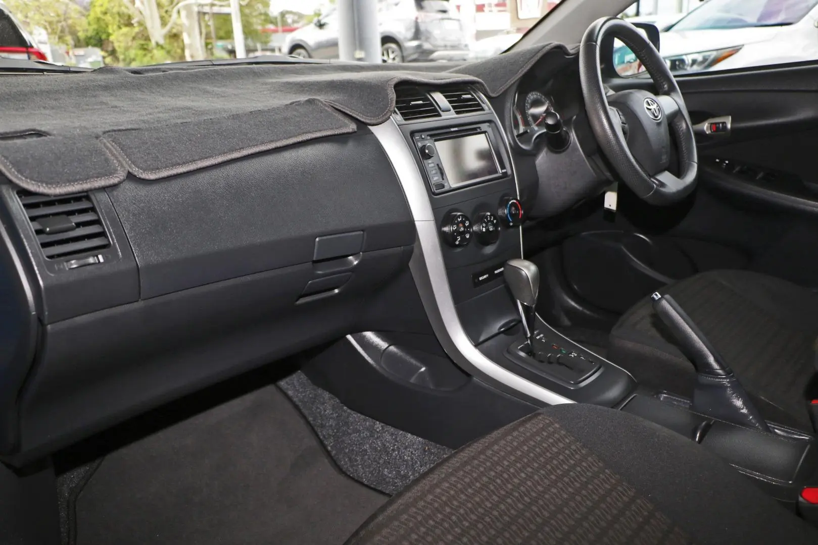 2013 Toyota Corolla Gallery Image 7