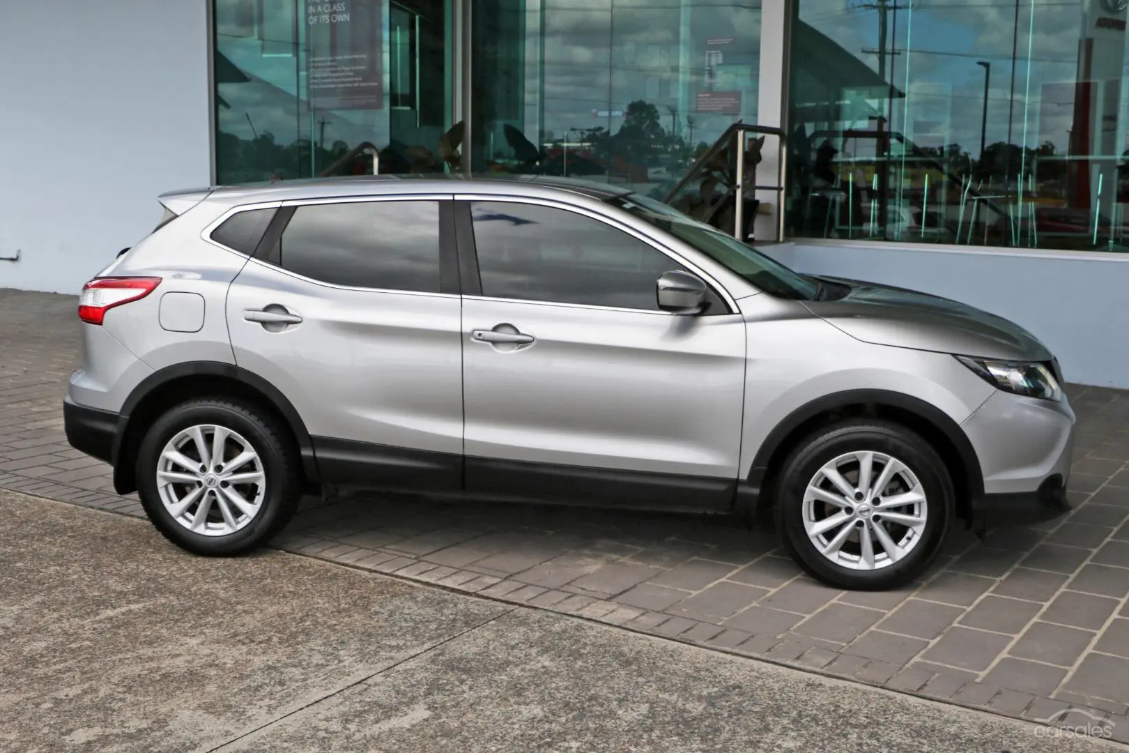 2016 Nissan QASHQAI Image 5