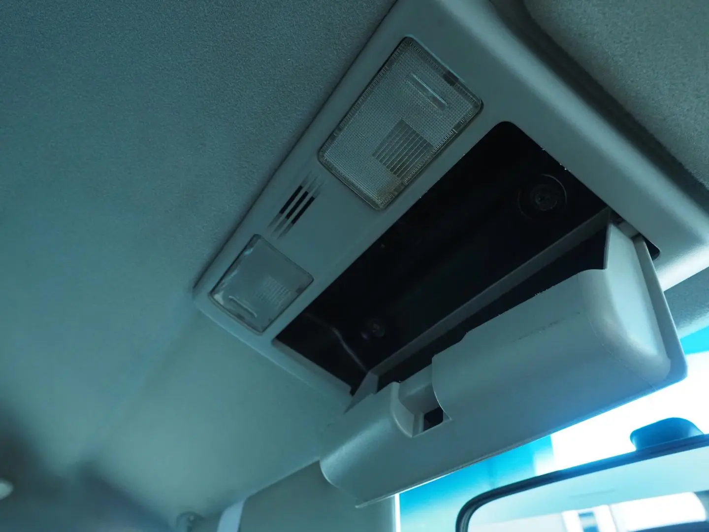 2015 Toyota Hilux Gallery Image 30