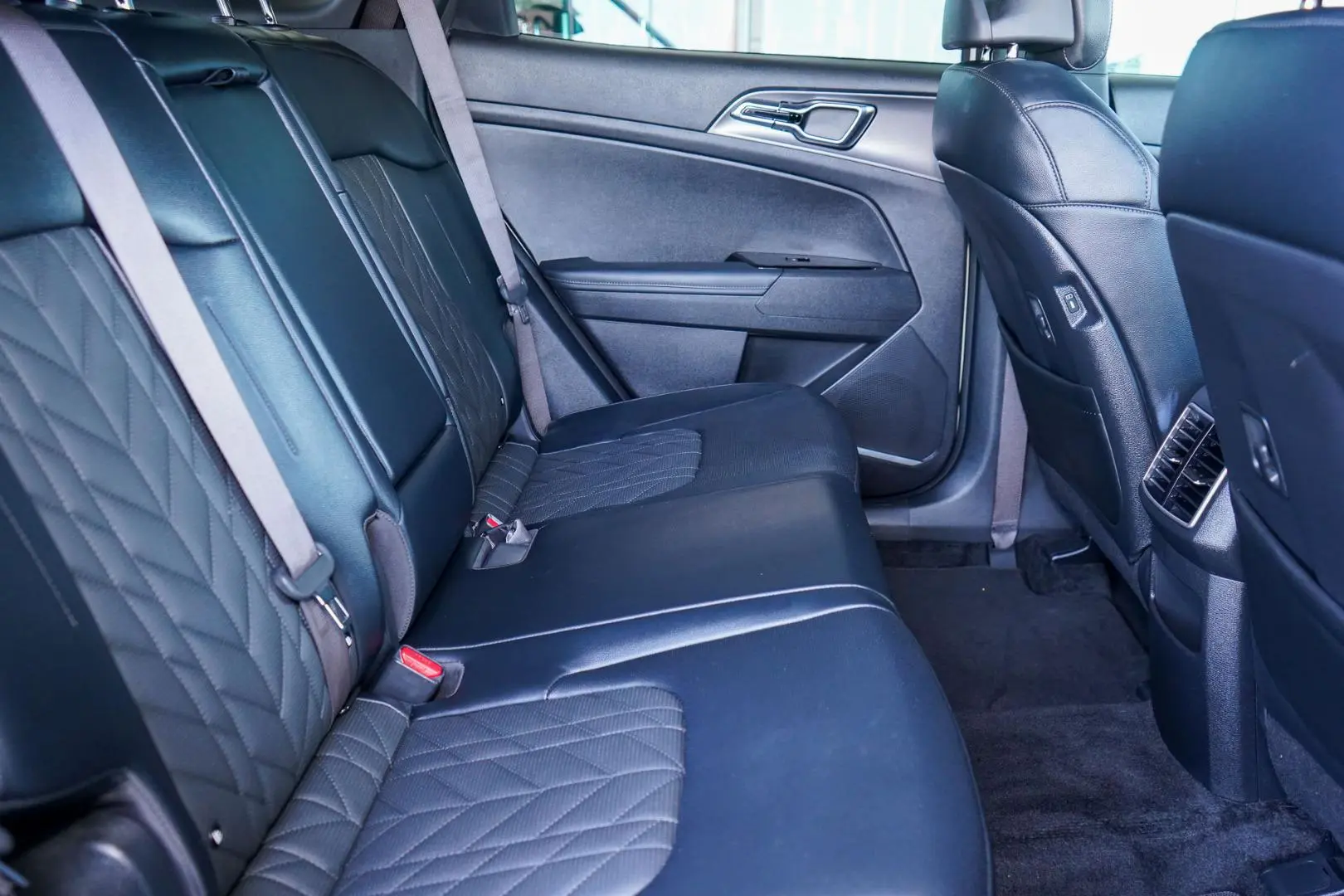 2023 Kia Sportage Gallery Image 7