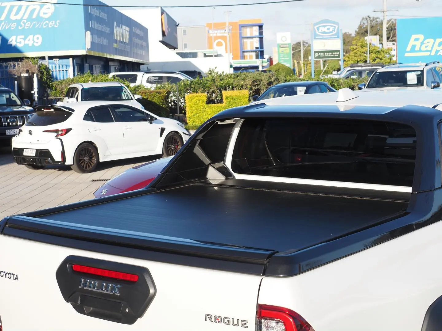 2025 Toyota Hilux Gallery Image 6