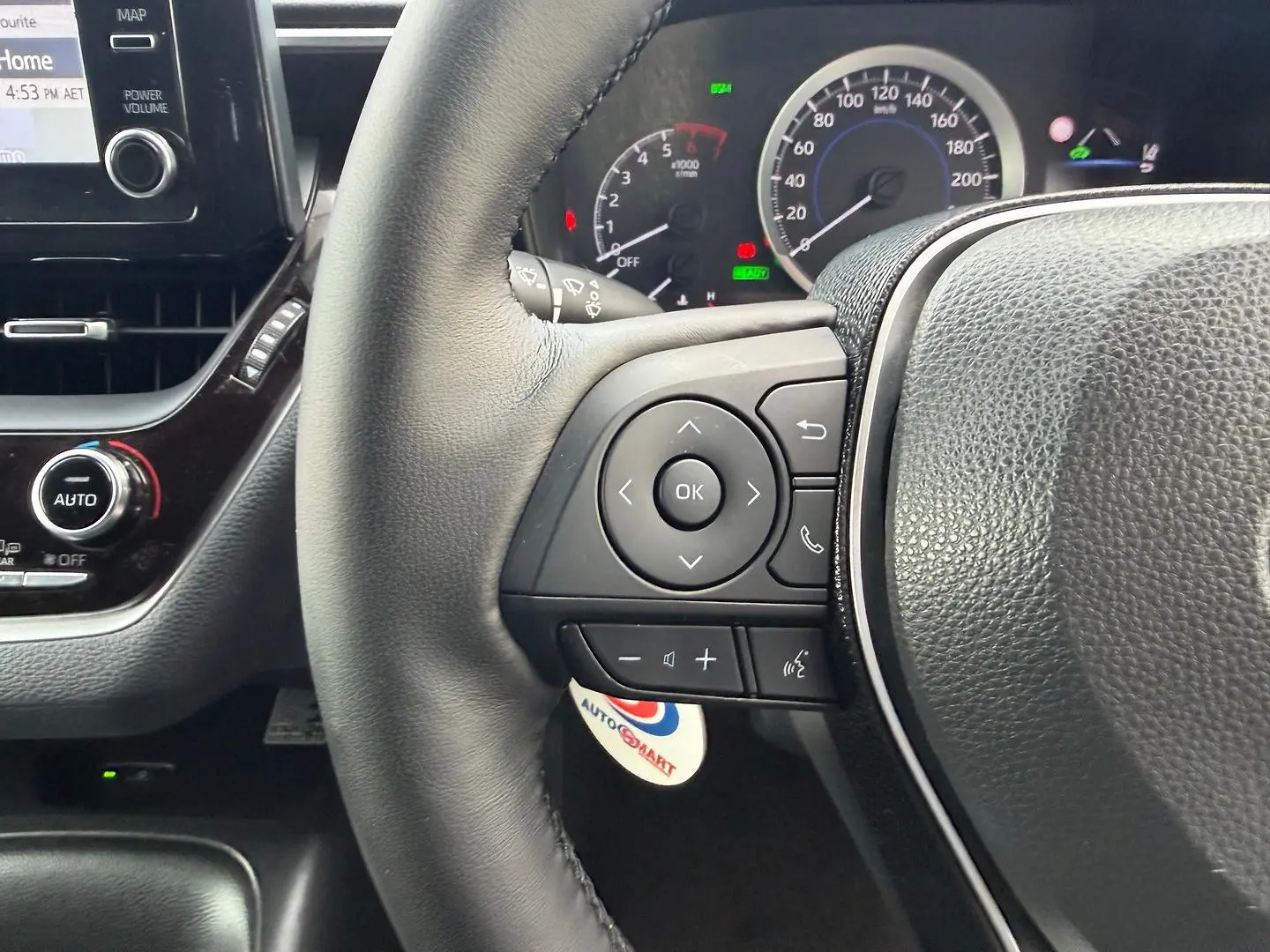 2019 Toyota Corolla Gallery Image 18