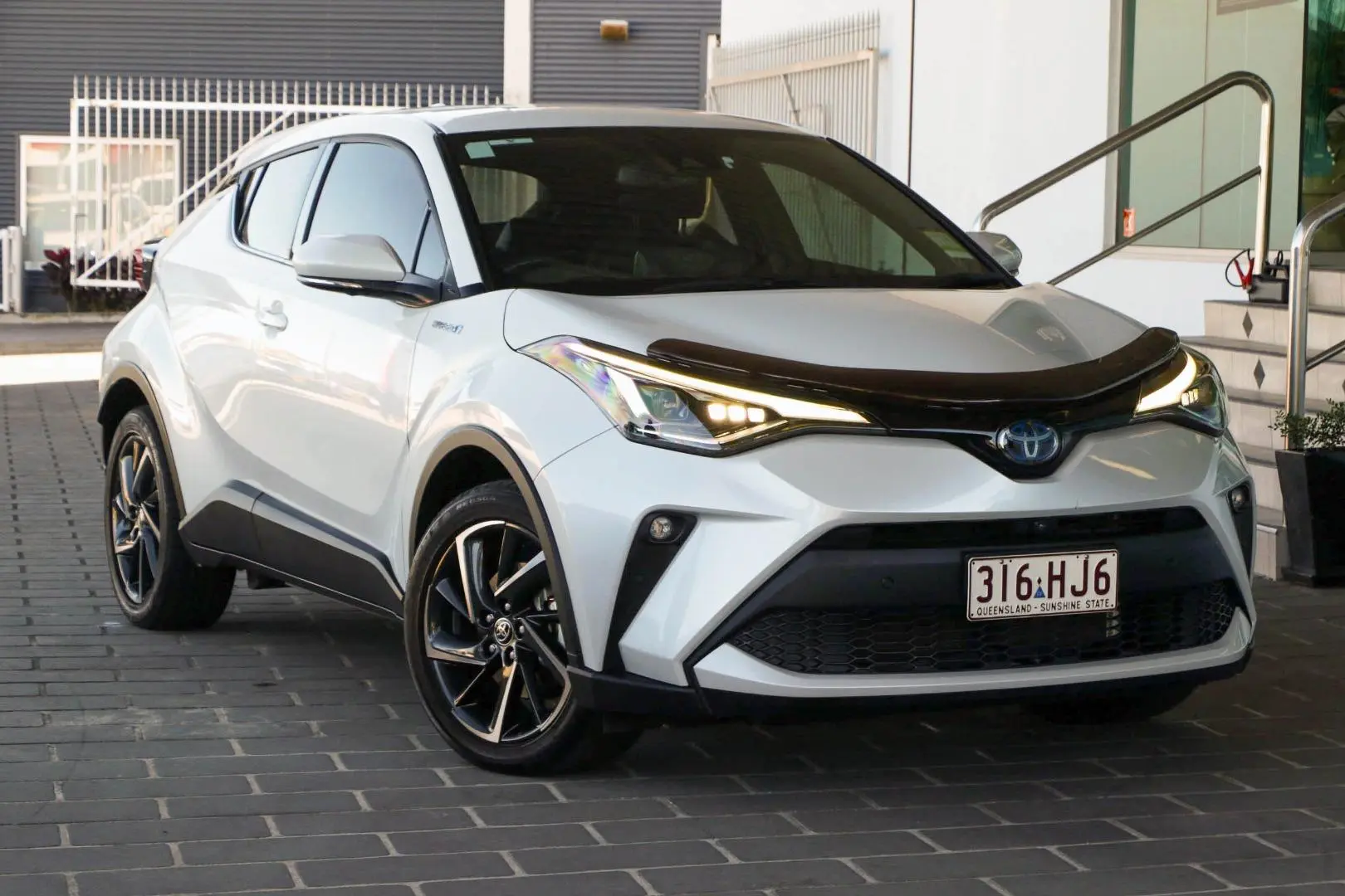 2021 Toyota C-HR Gallery Image 1