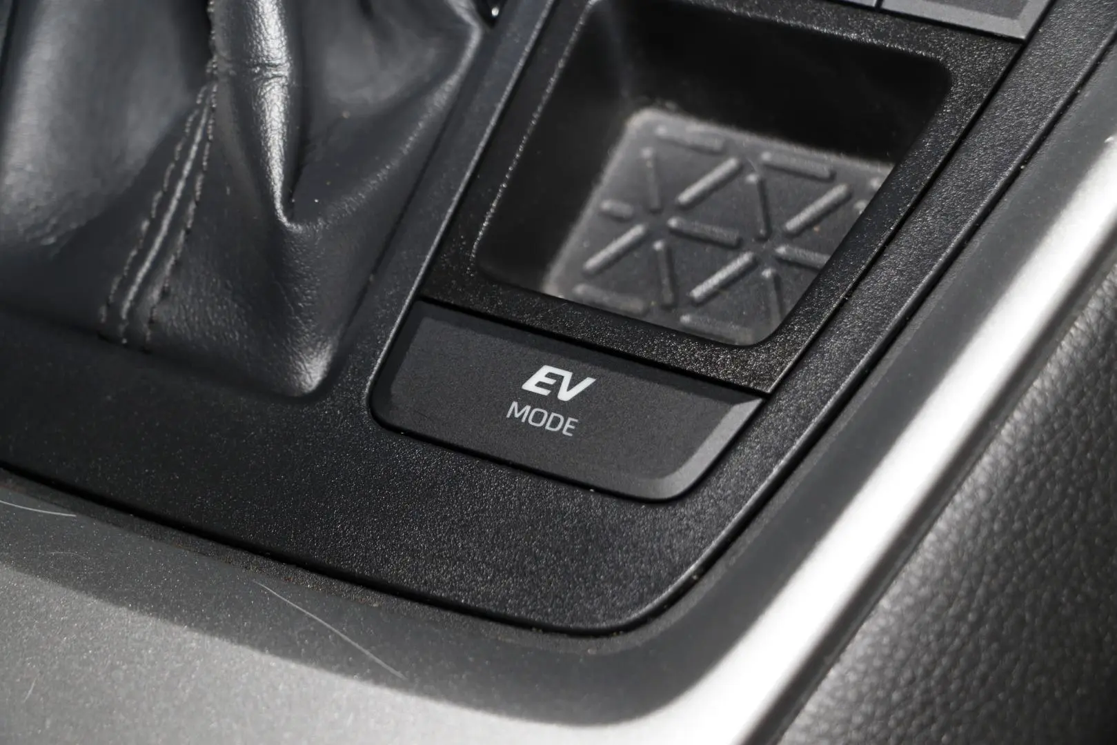 2023 Toyota RAV4 Gallery Image 14