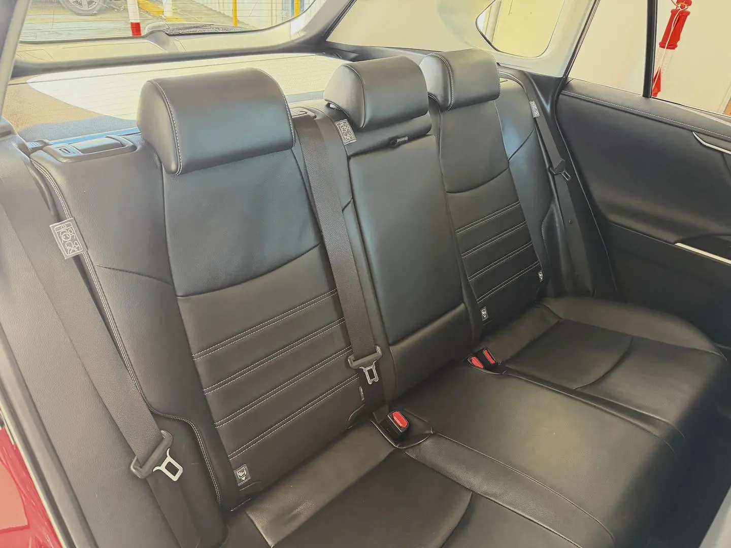 2020 Toyota RAV4 Gallery Image 10