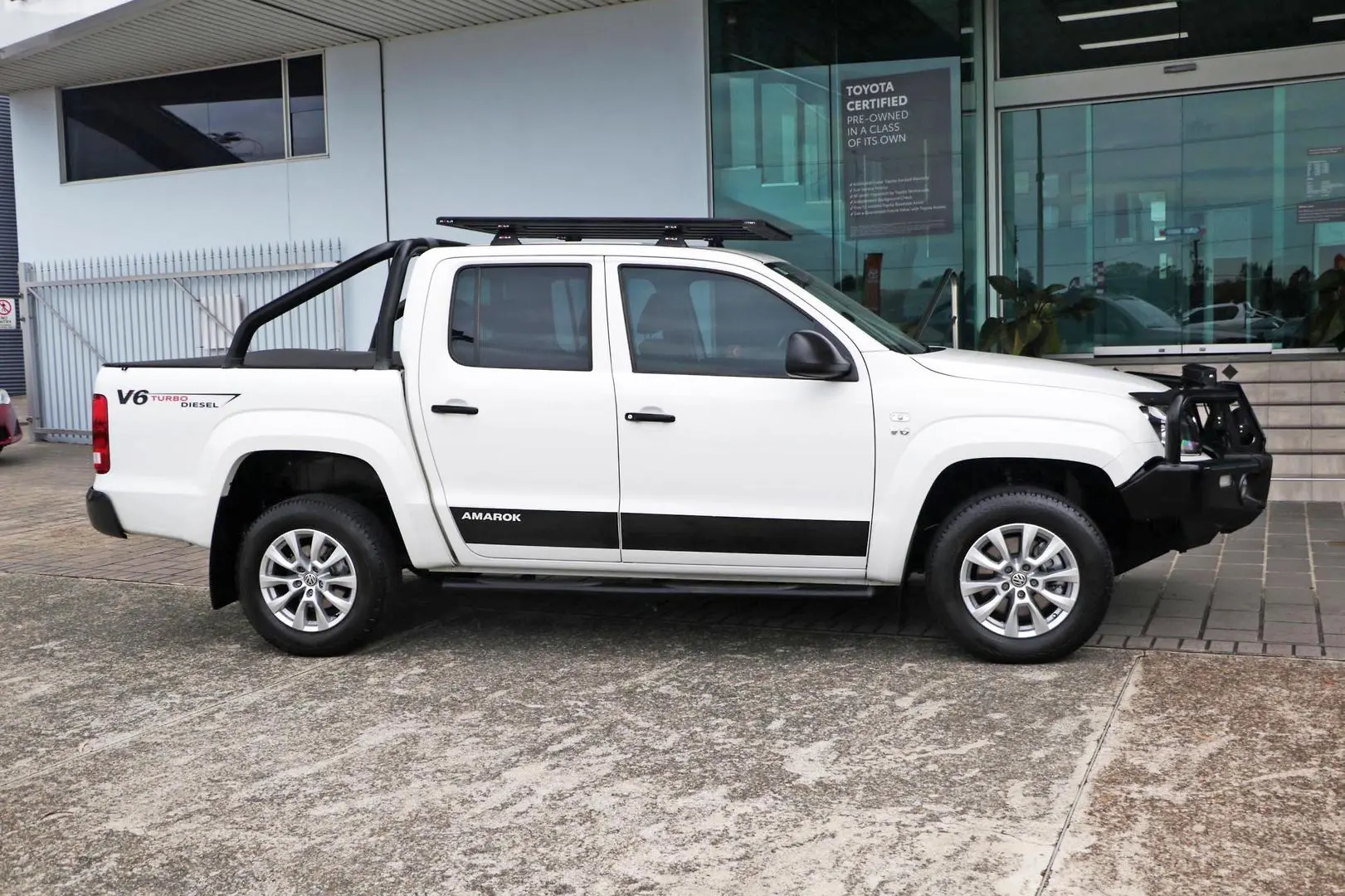 2020 Volkswagen Amarok Gallery Image 5