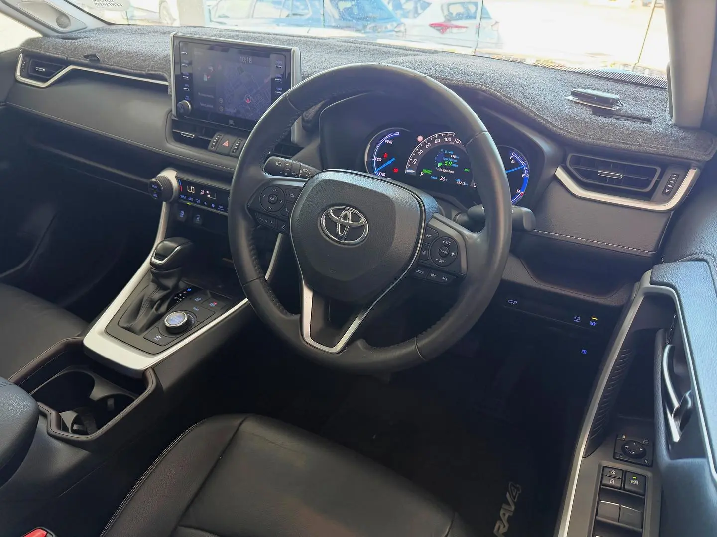2019 Toyota RAV4 Gallery Image 4