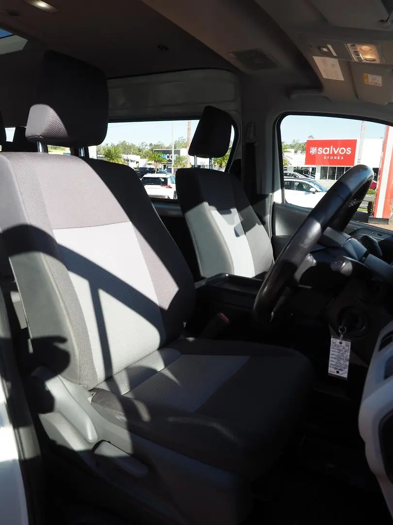 2021 Toyota Hiace Gallery Image 23