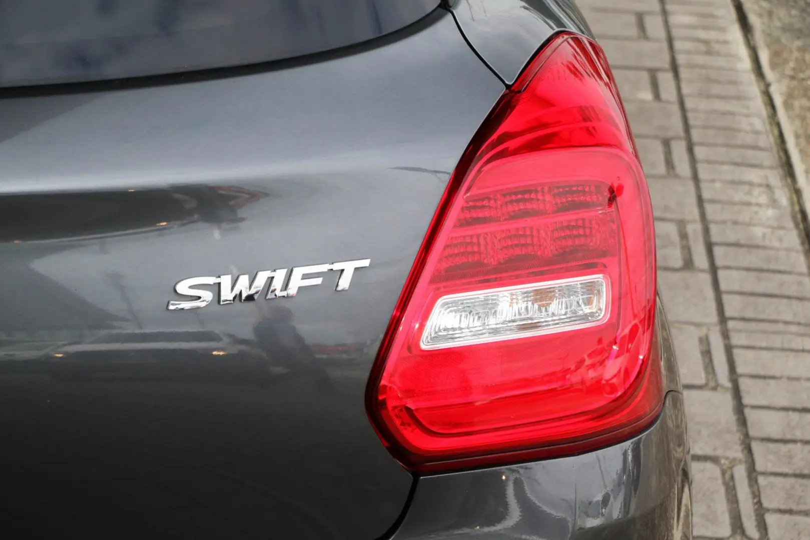 2022 Suzuki Swift Gallery Image 19