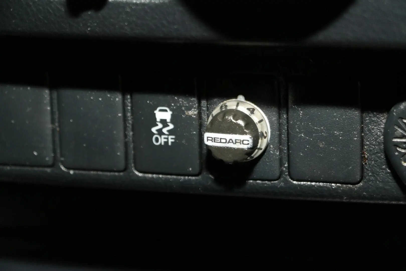 2016 Toyota Hilux Gallery Image 16