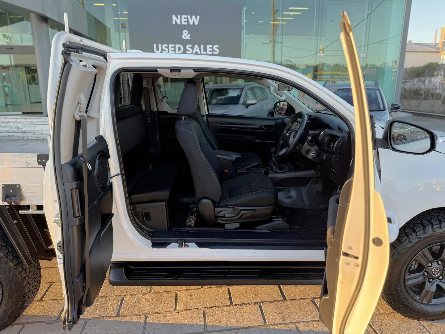 2023 Toyota Hilux Gallery Image 3