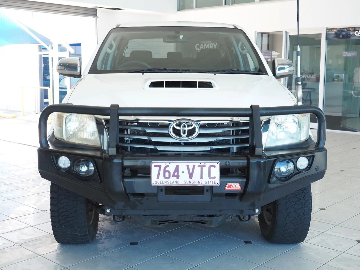 2015 Toyota Hilux Gallery Image 10