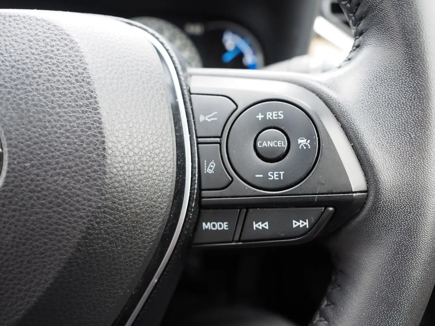2021 Toyota RAV4 Gallery Image 36