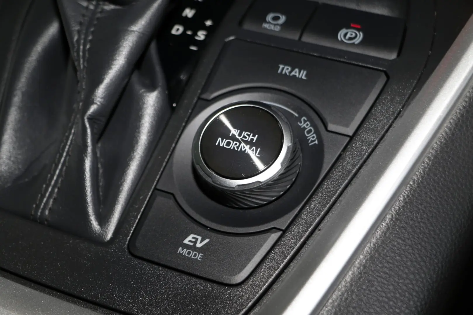 2024 Toyota RAV4 Gallery Image 13