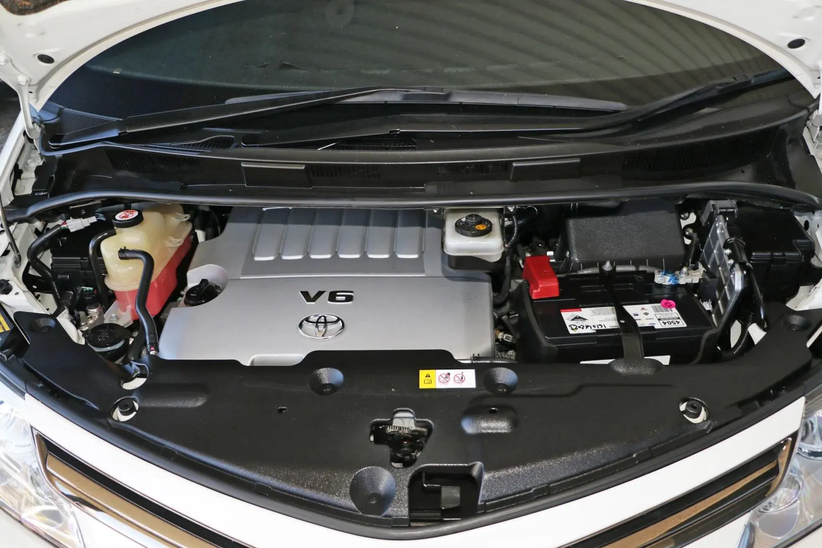 2018 Toyota Tarago Gallery Image 21