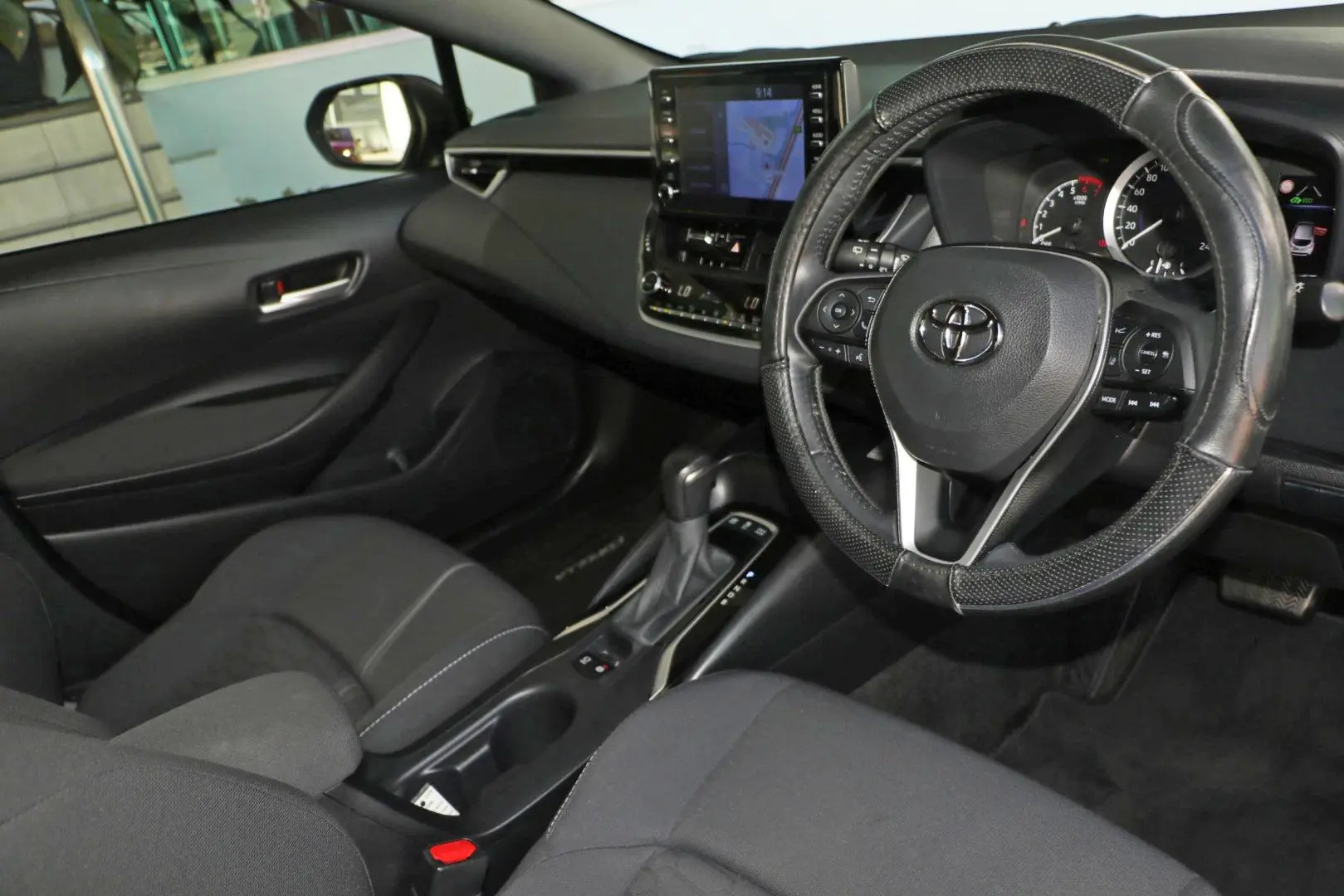 2021 Toyota Corolla Gallery Image 6