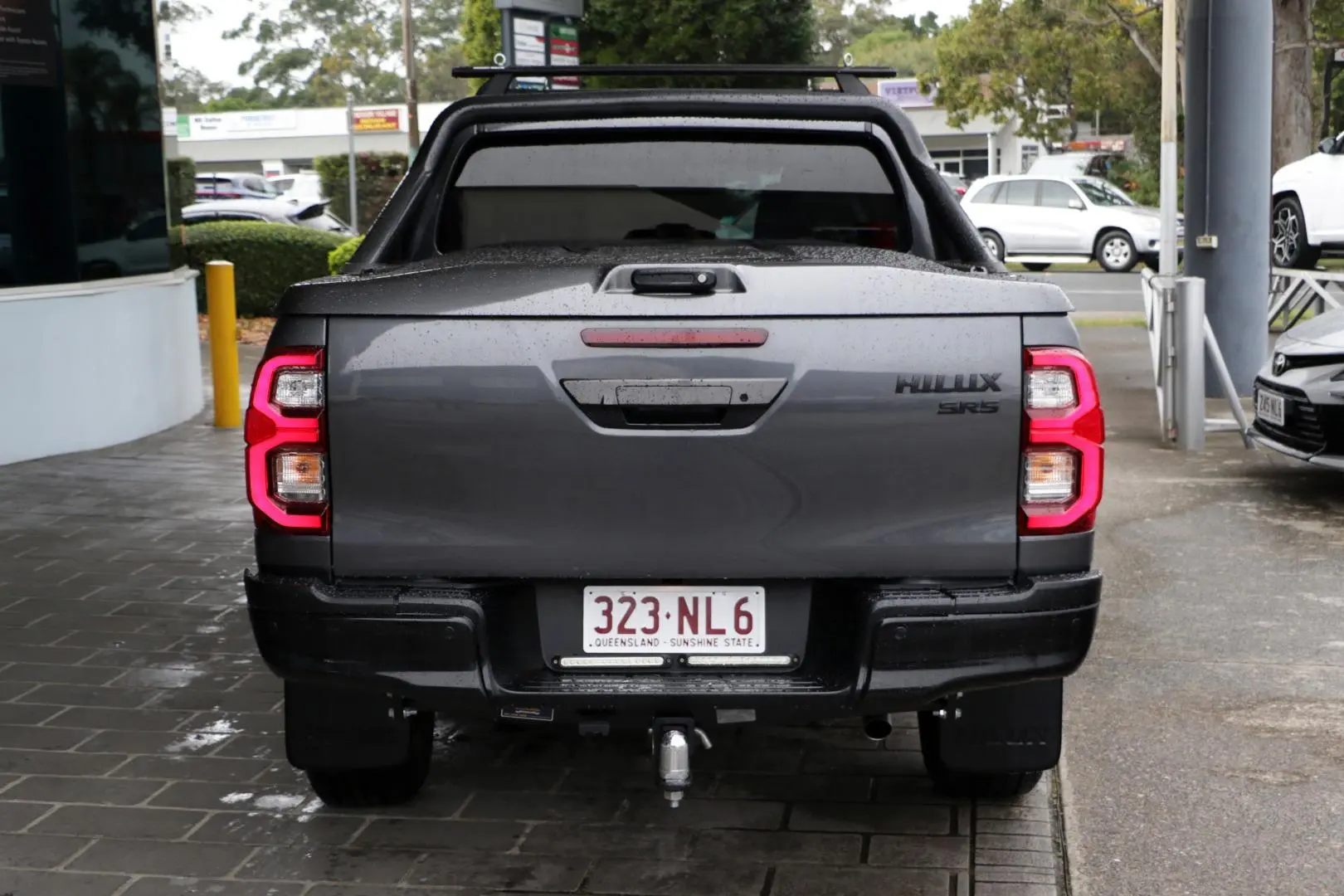 2021 Toyota Hilux Gallery Image 4