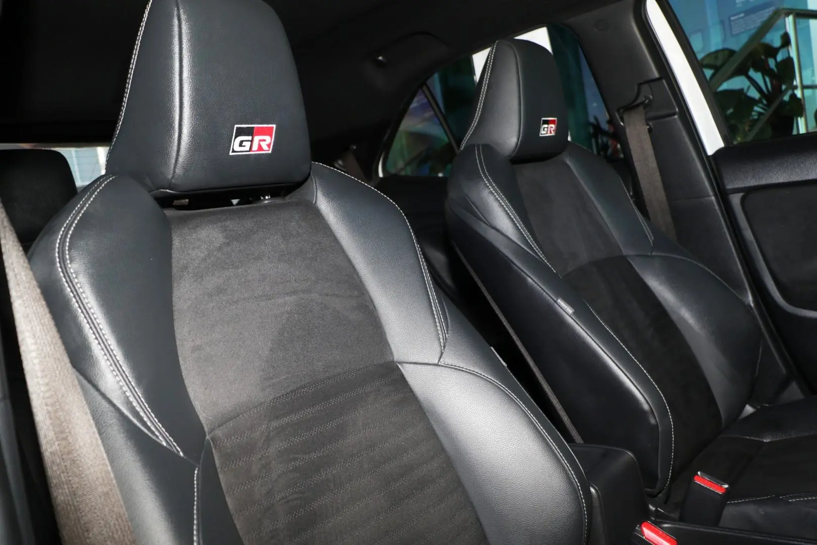 2022 Toyota Yaris Cross Gallery Image 9