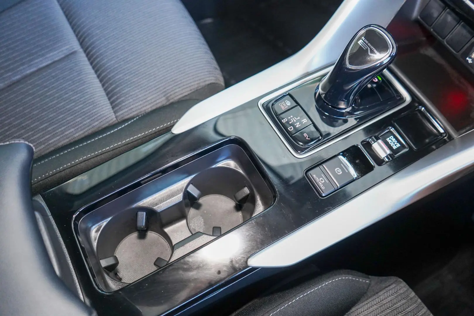 2024 Mitsubishi Eclipse Cross Gallery Image 17