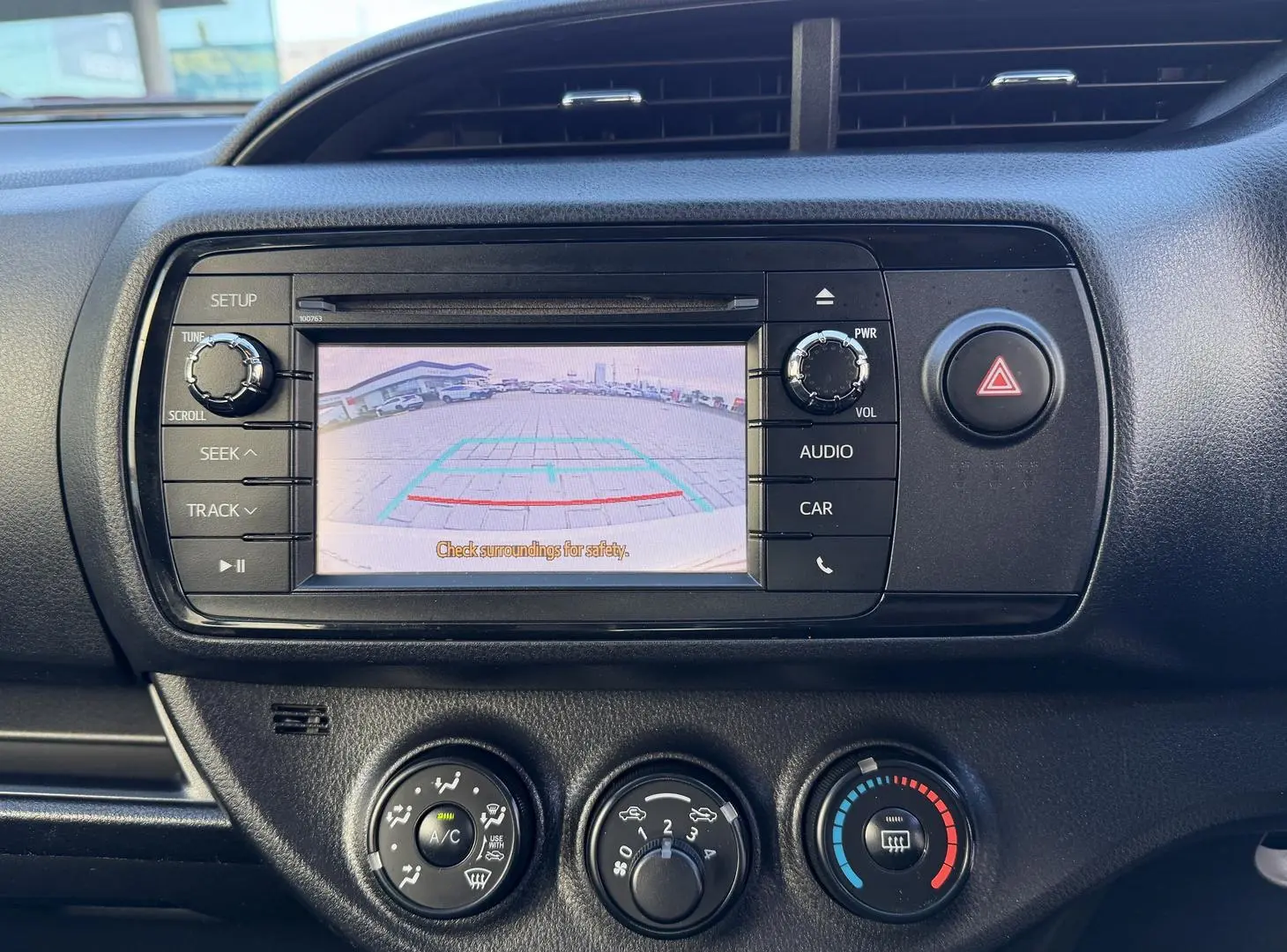 2019 Toyota Yaris Gallery Image 25