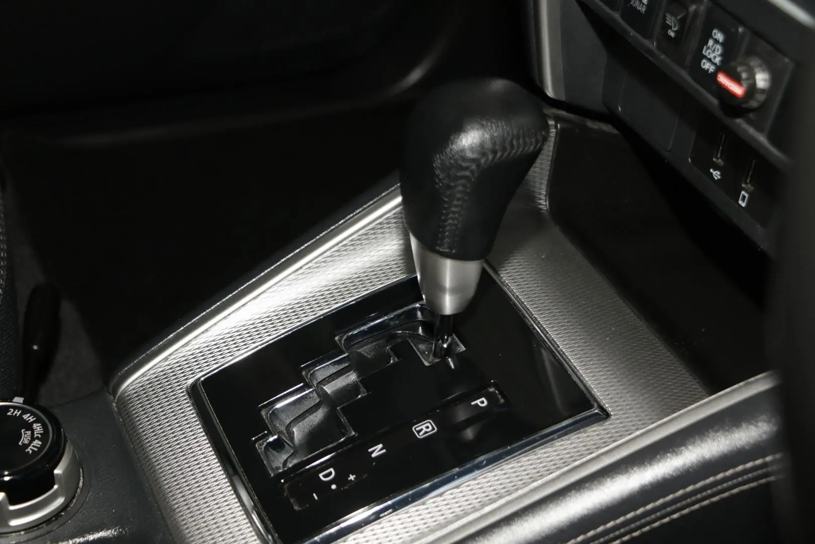 2022 Mitsubishi Triton Gallery Image 12