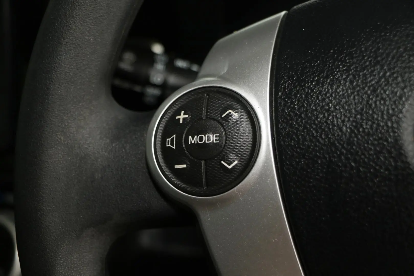 2015 Toyota Prius C Gallery Image 15