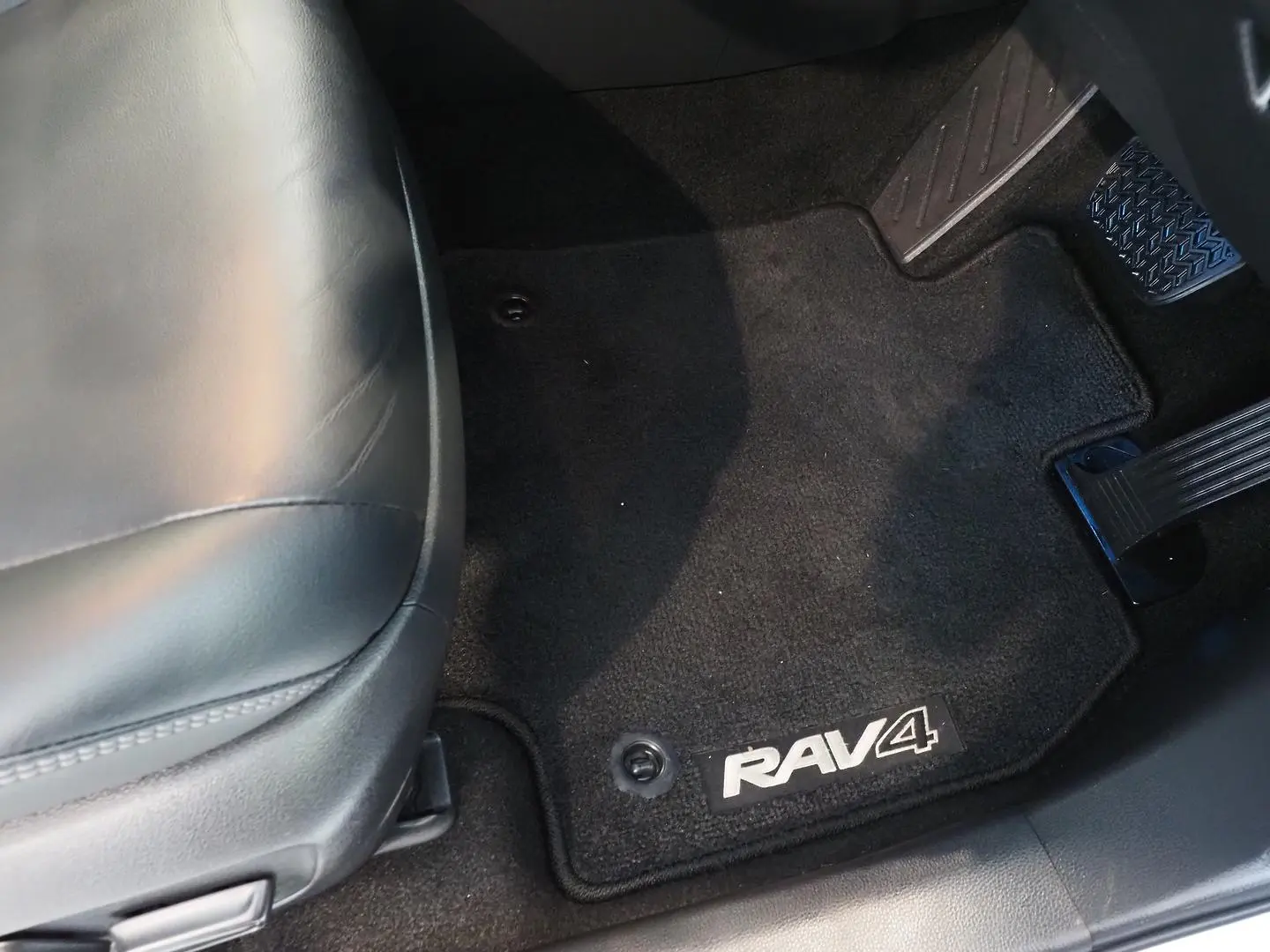 2021 Toyota RAV4 Gallery Image 22