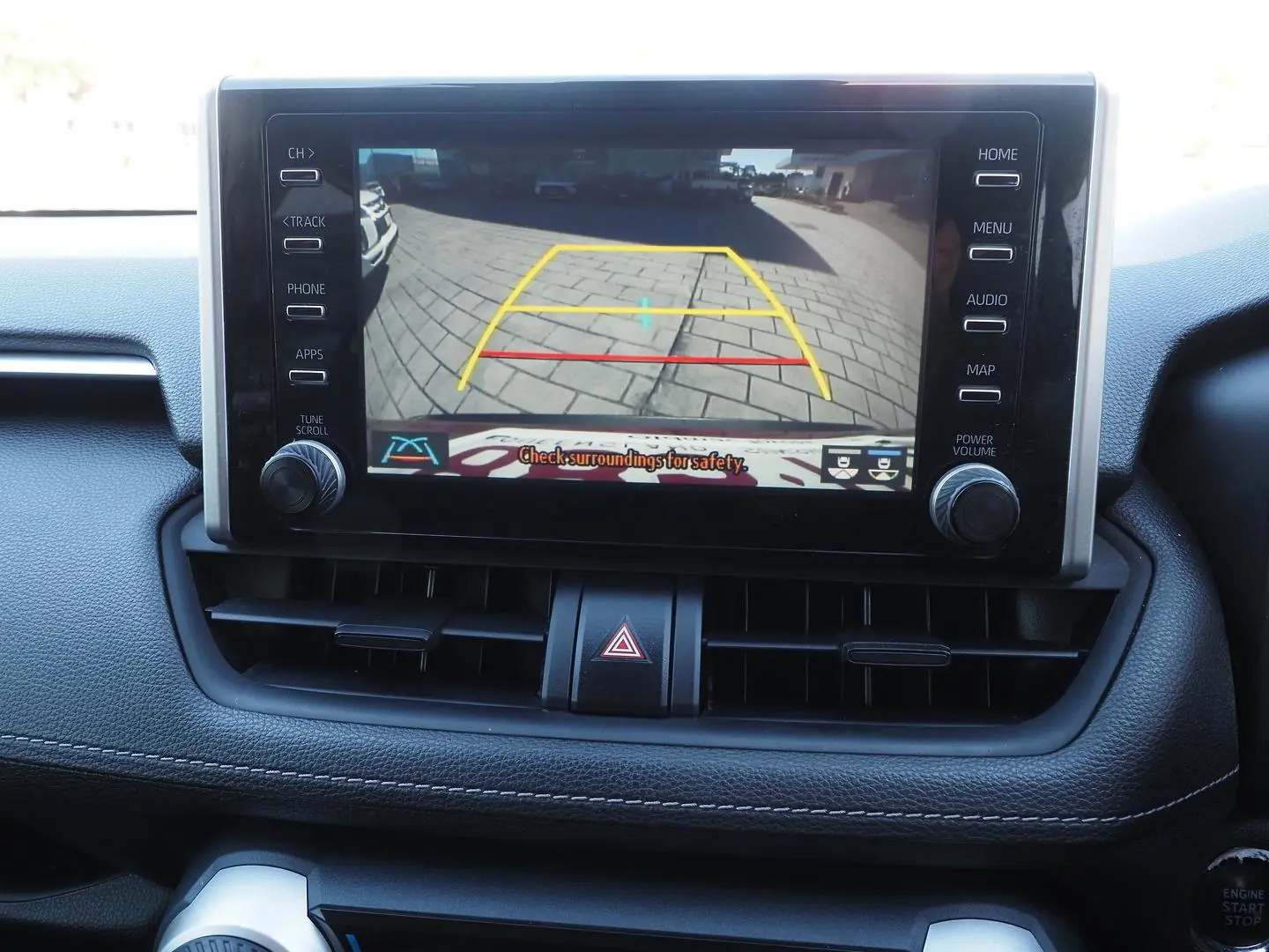 2019 Toyota RAV4 Gallery Image 23