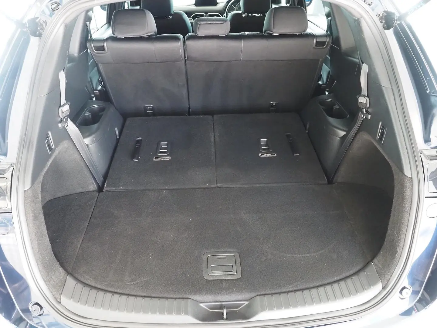 2019 Mazda CX-8 Gallery Image 16