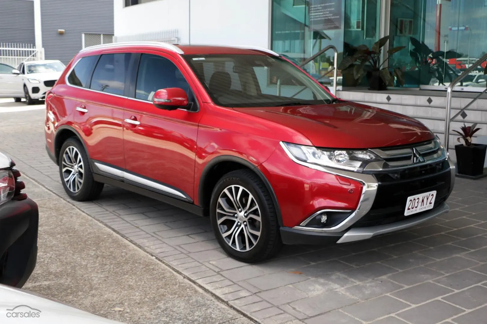 2018 Mitsubishi Outlander Image 5